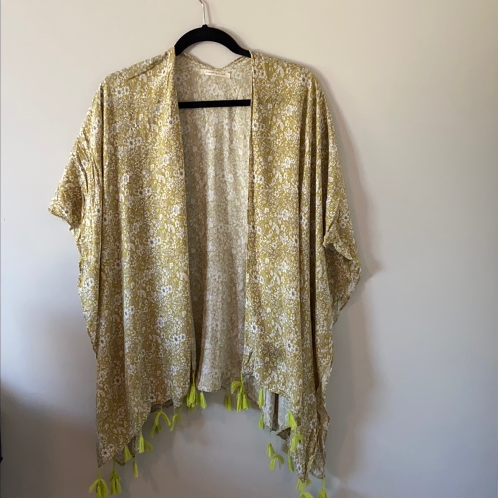 kimono with bright tassels